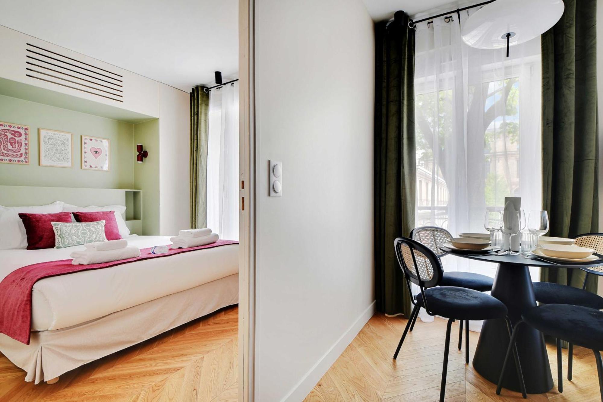Appartamento Parisian With Air Conditioning Eiffel Tower Parigi