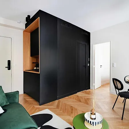 Appartamento Parisian With Air Conditioning Eiffel Tower