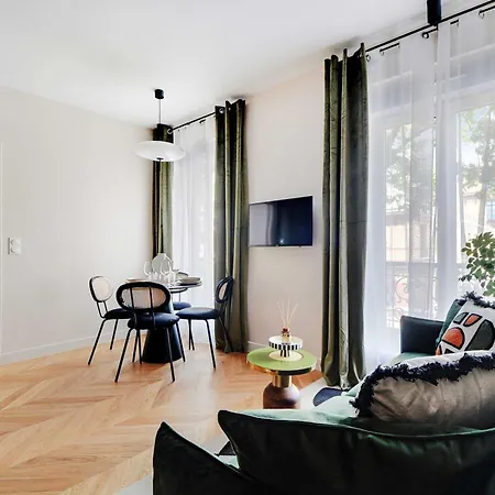Appartamento Parisian With Air Conditioning Eiffel Tower *
